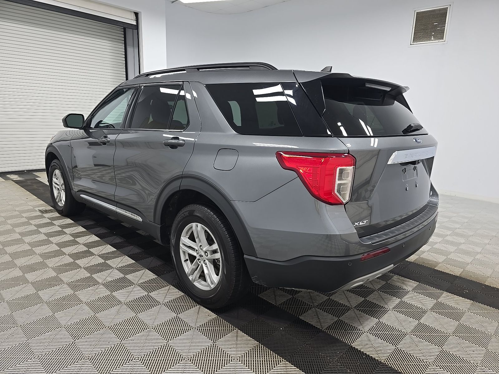 FORD EXPLORER - 7