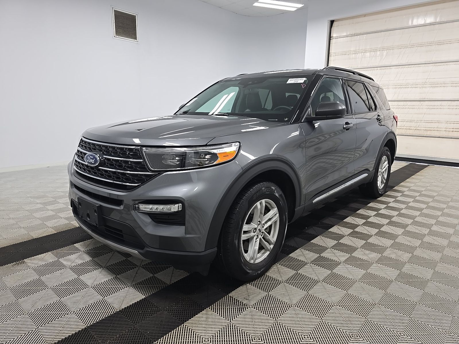 FORD EXPLORER - 1