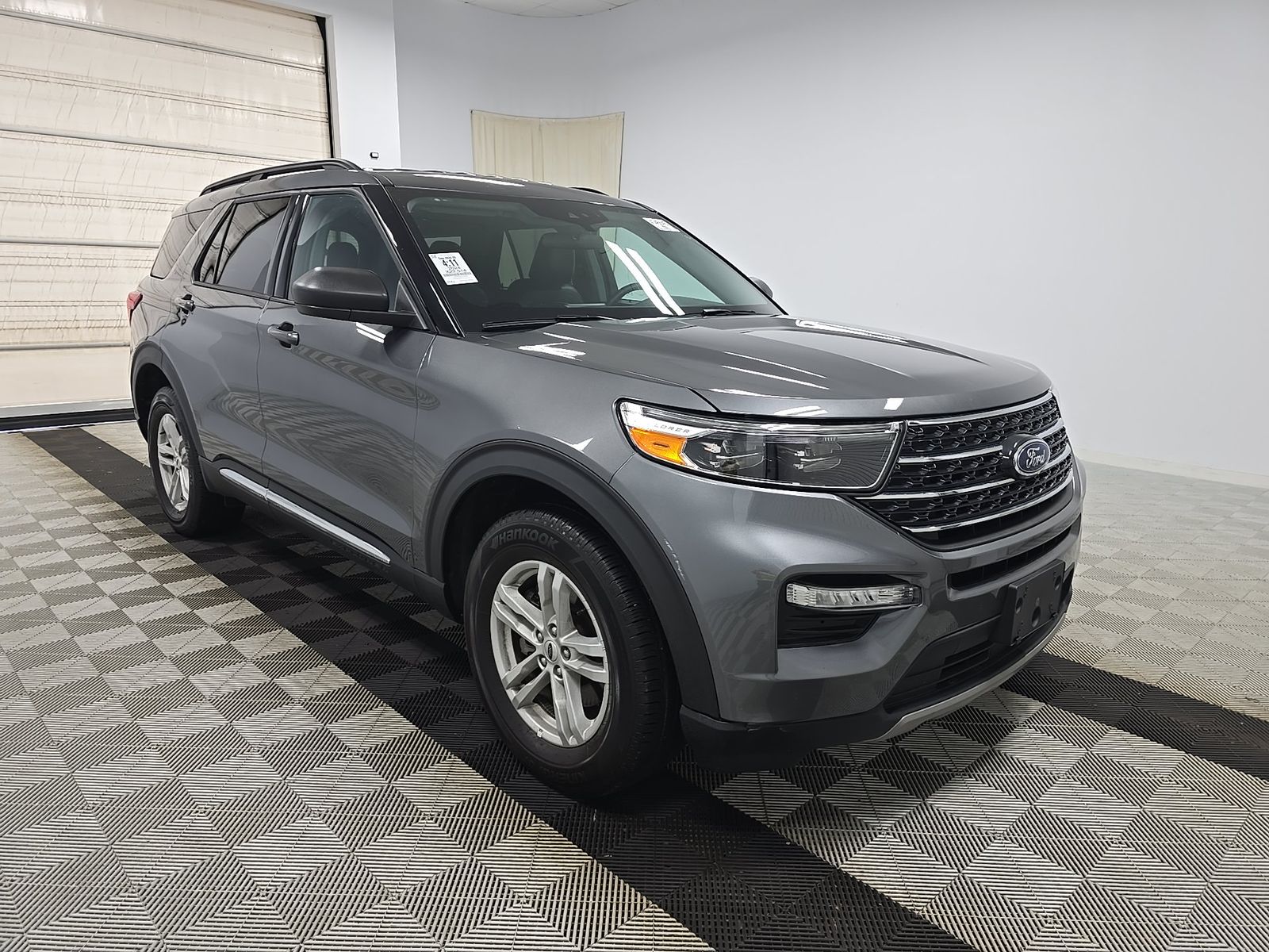 FORD EXPLORER - 4