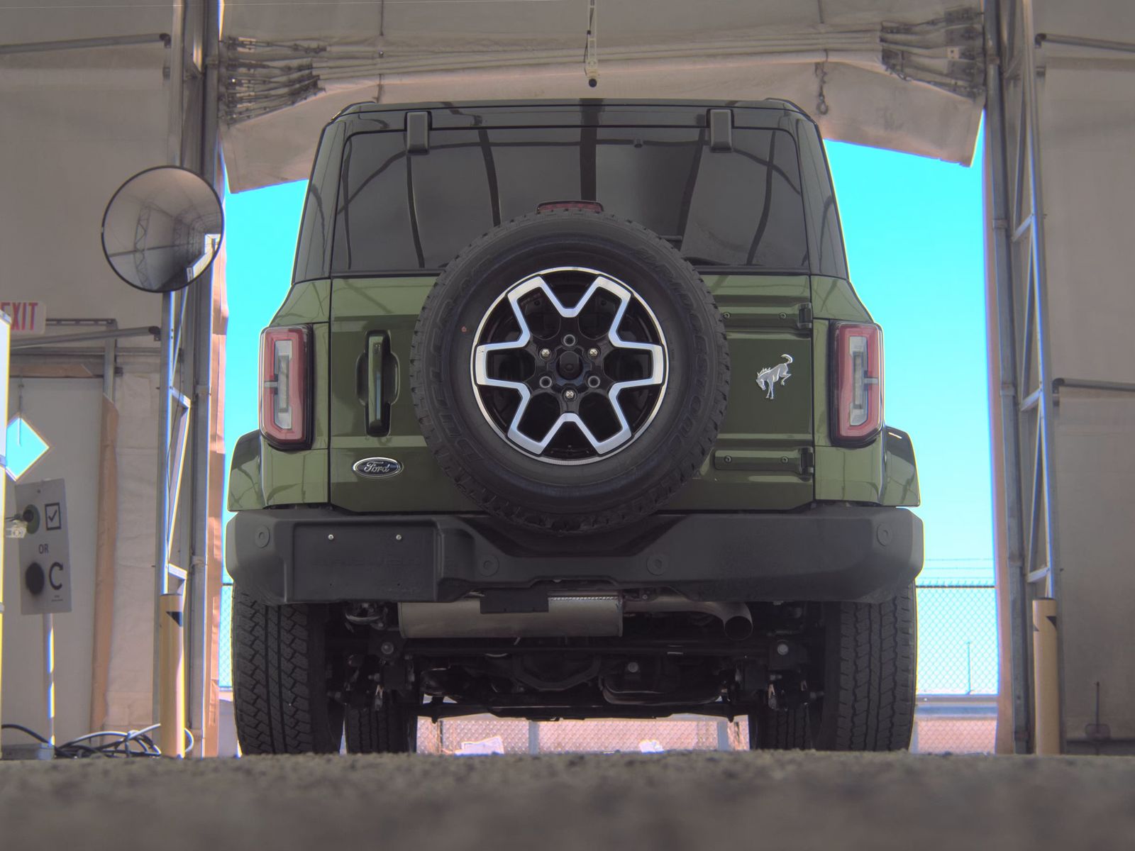 FORD BRONCO - 8