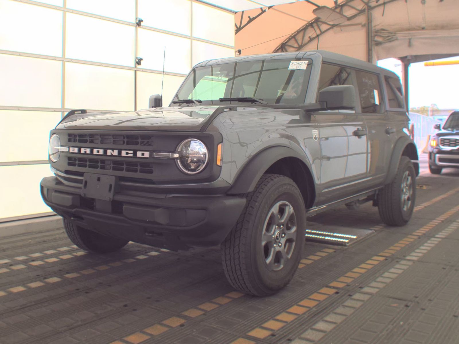 FORD BRONCO - 1