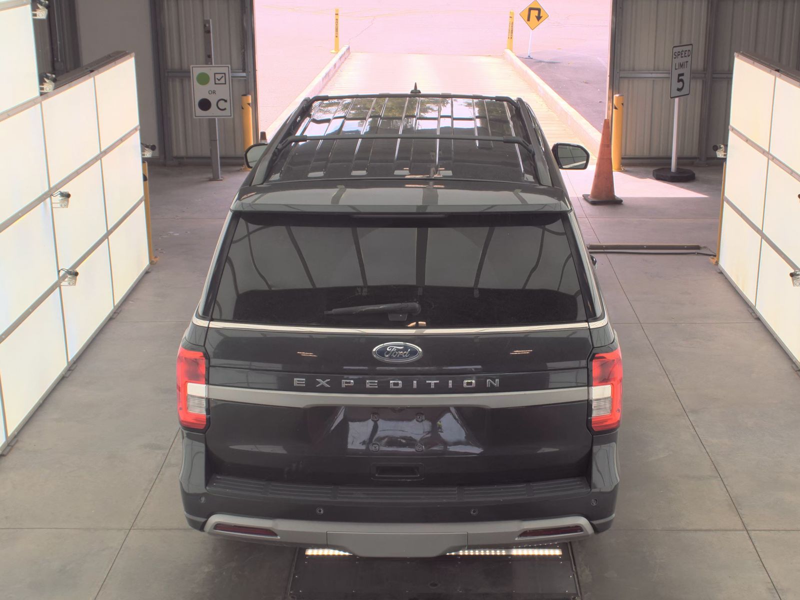 FORD EXPEDITION MAX - 7