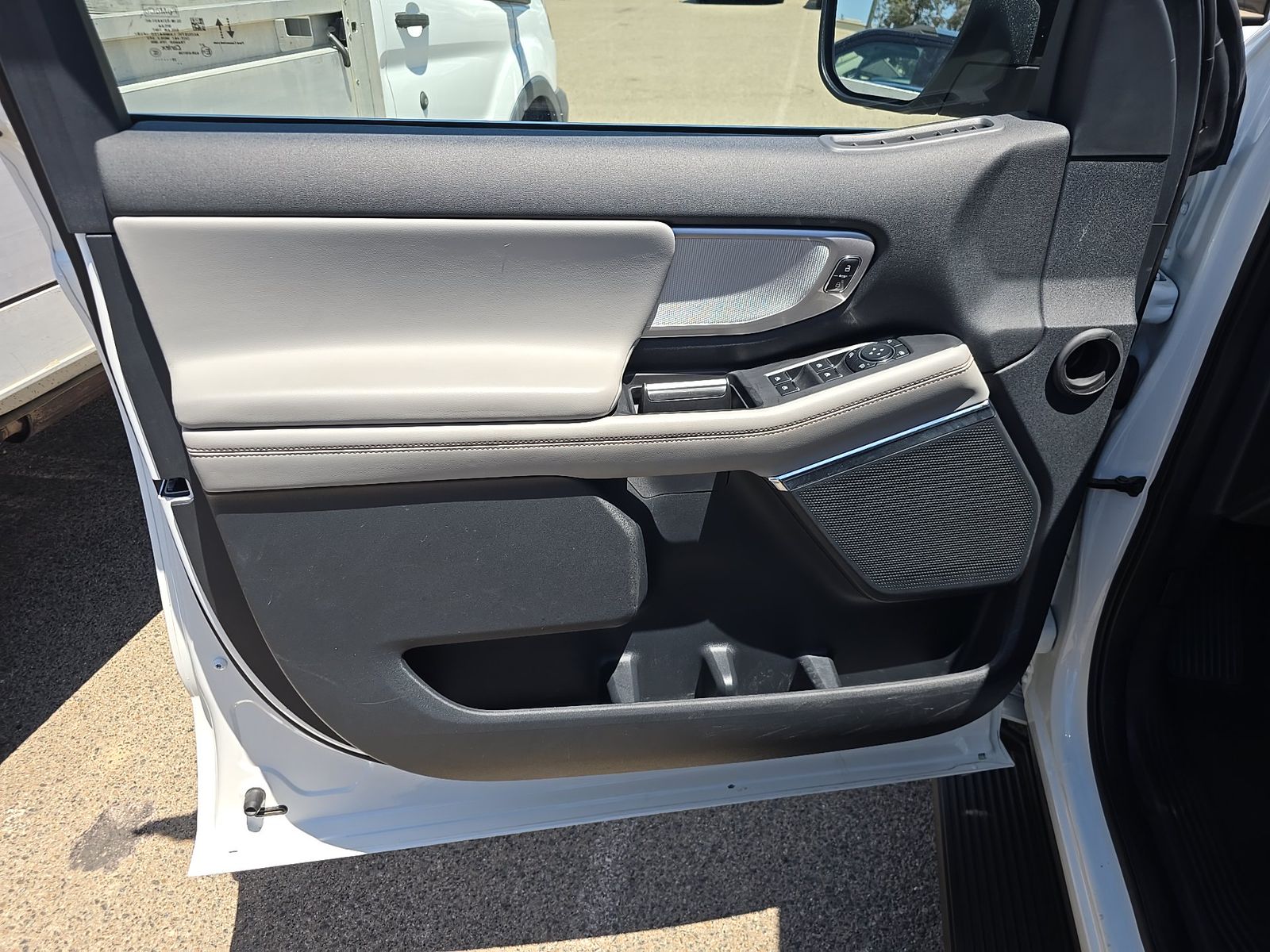 FORD EXPEDITION - 10