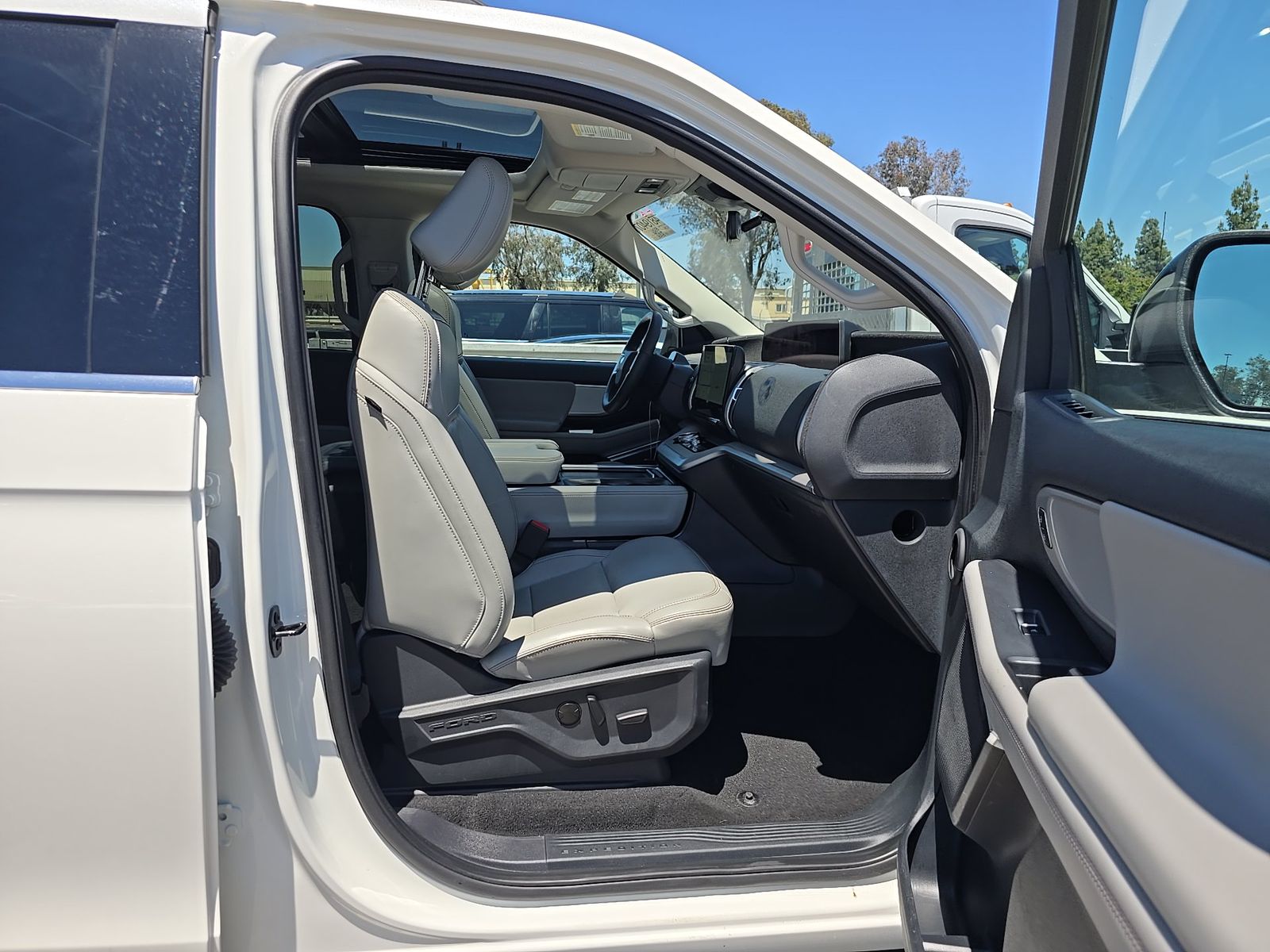 FORD EXPEDITION - 9