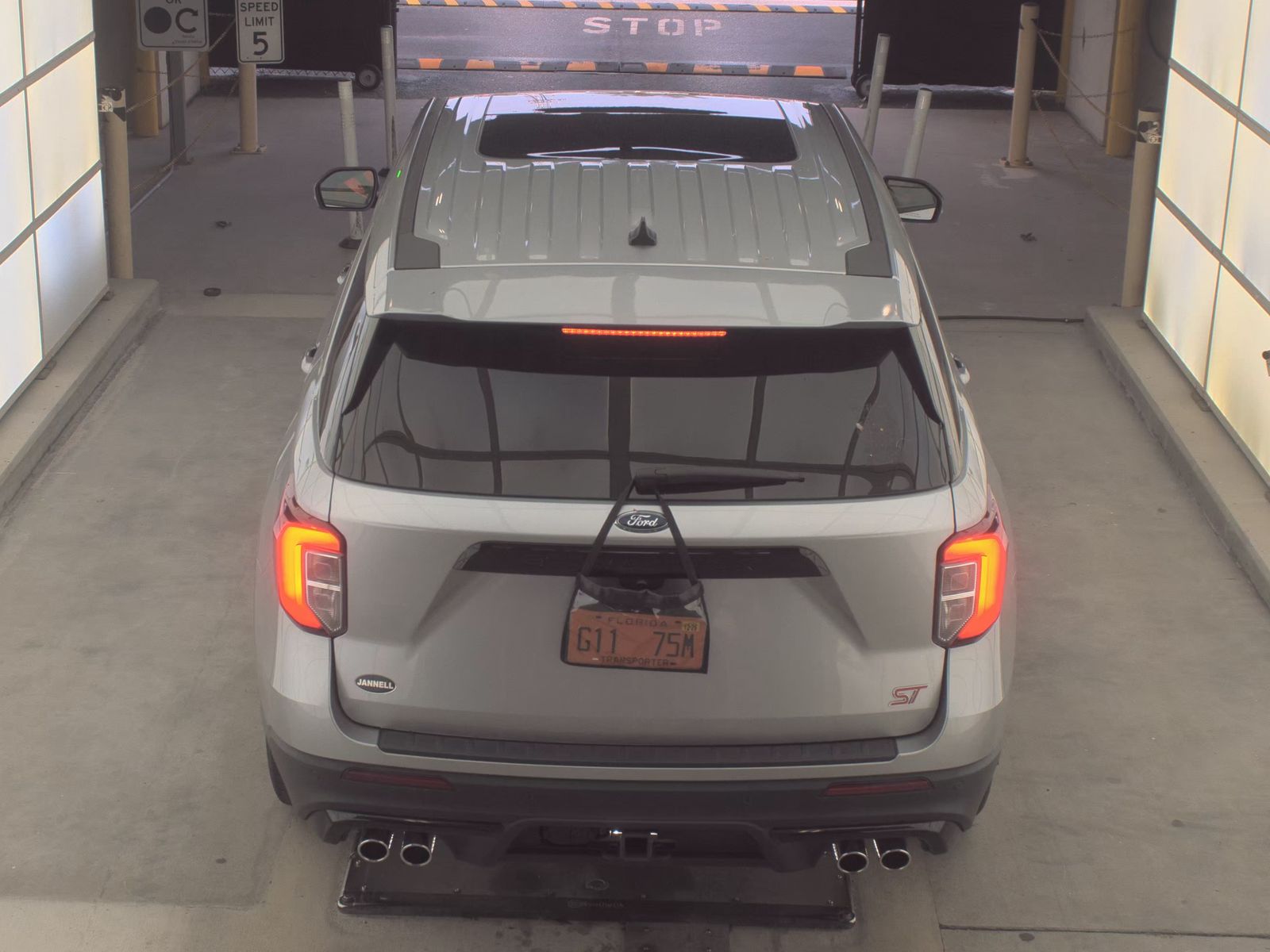 FORD EXPLORER - 7