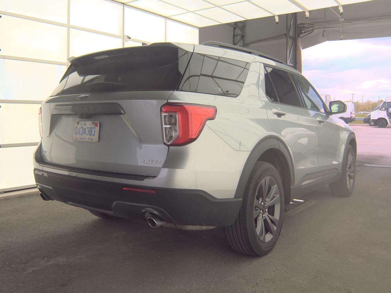 FORD EXPLORER - 6