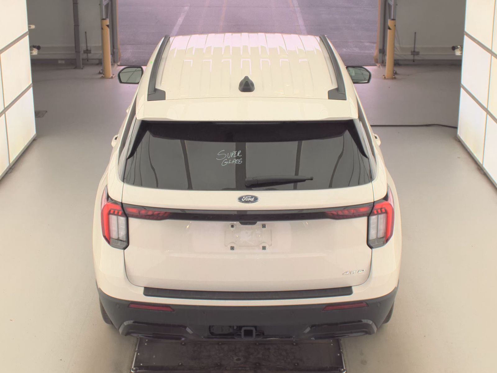 FORD EXPLORER - 6