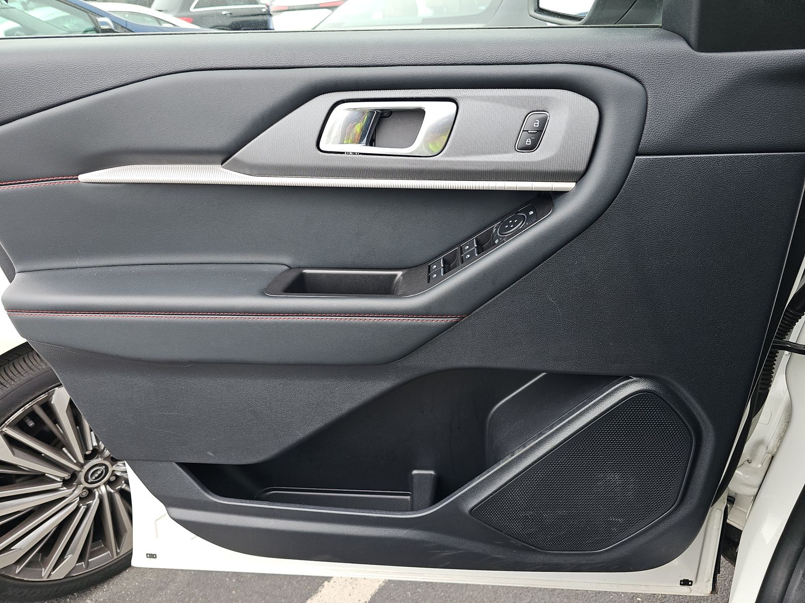 FORD EXPLORER - 10