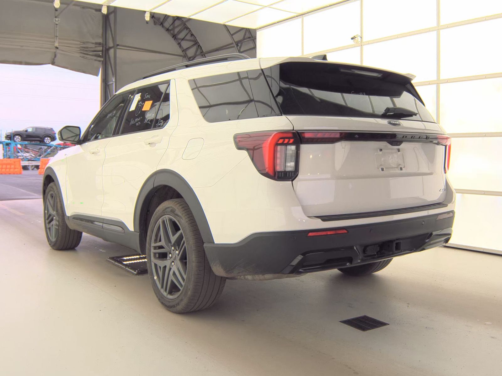 FORD EXPLORER - 7