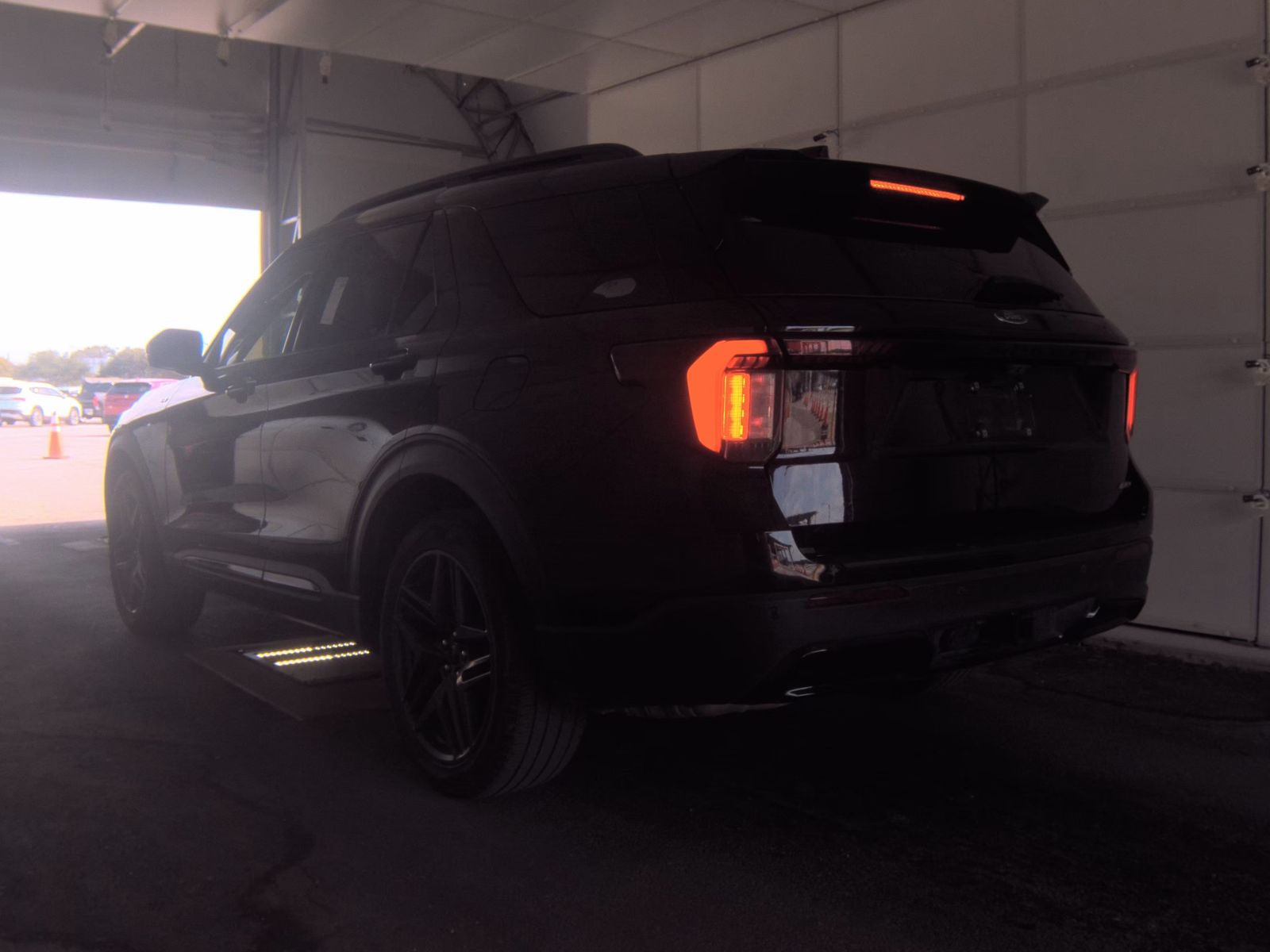 FORD EXPLORER - 7