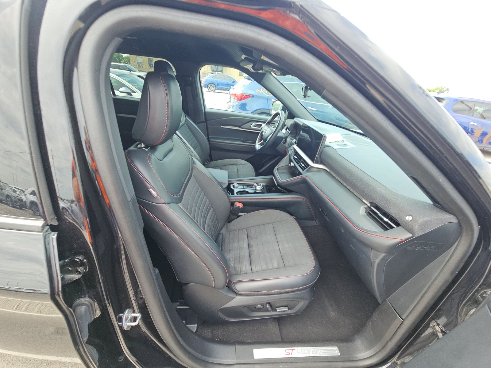 FORD EXPLORER - 9