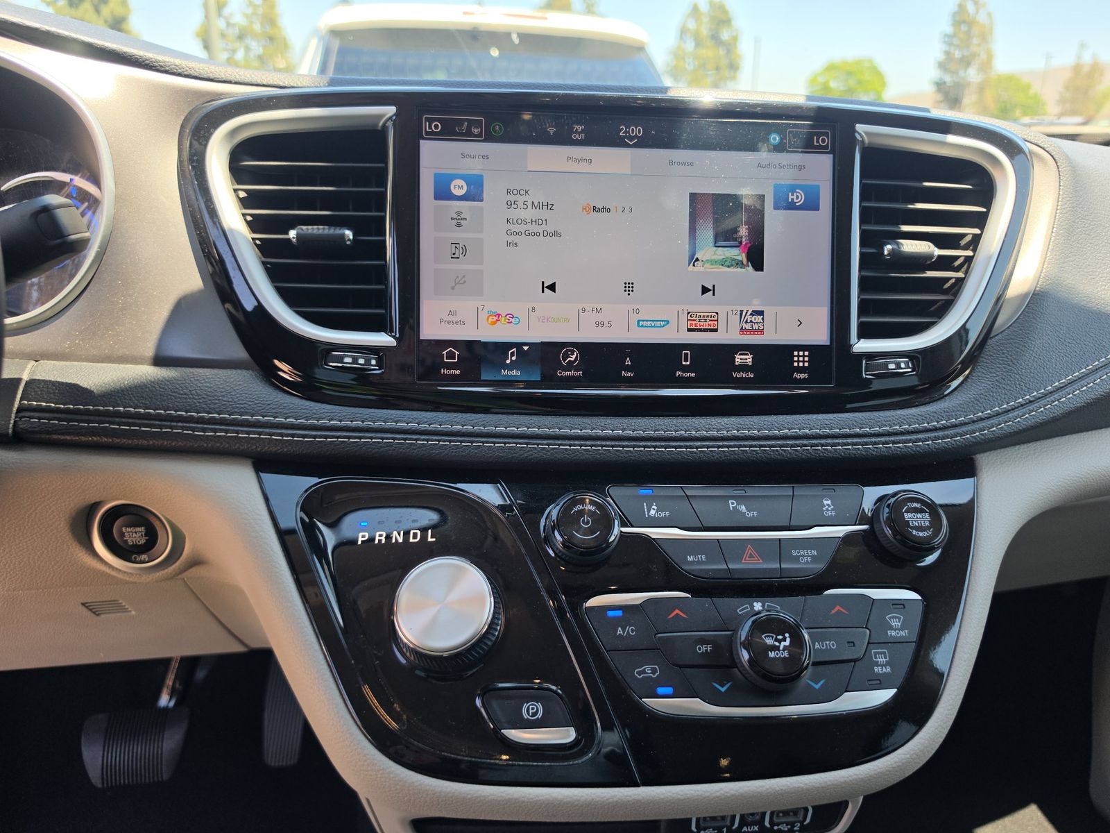 2024 Chrysler Pacifica Hybrid Select FWD