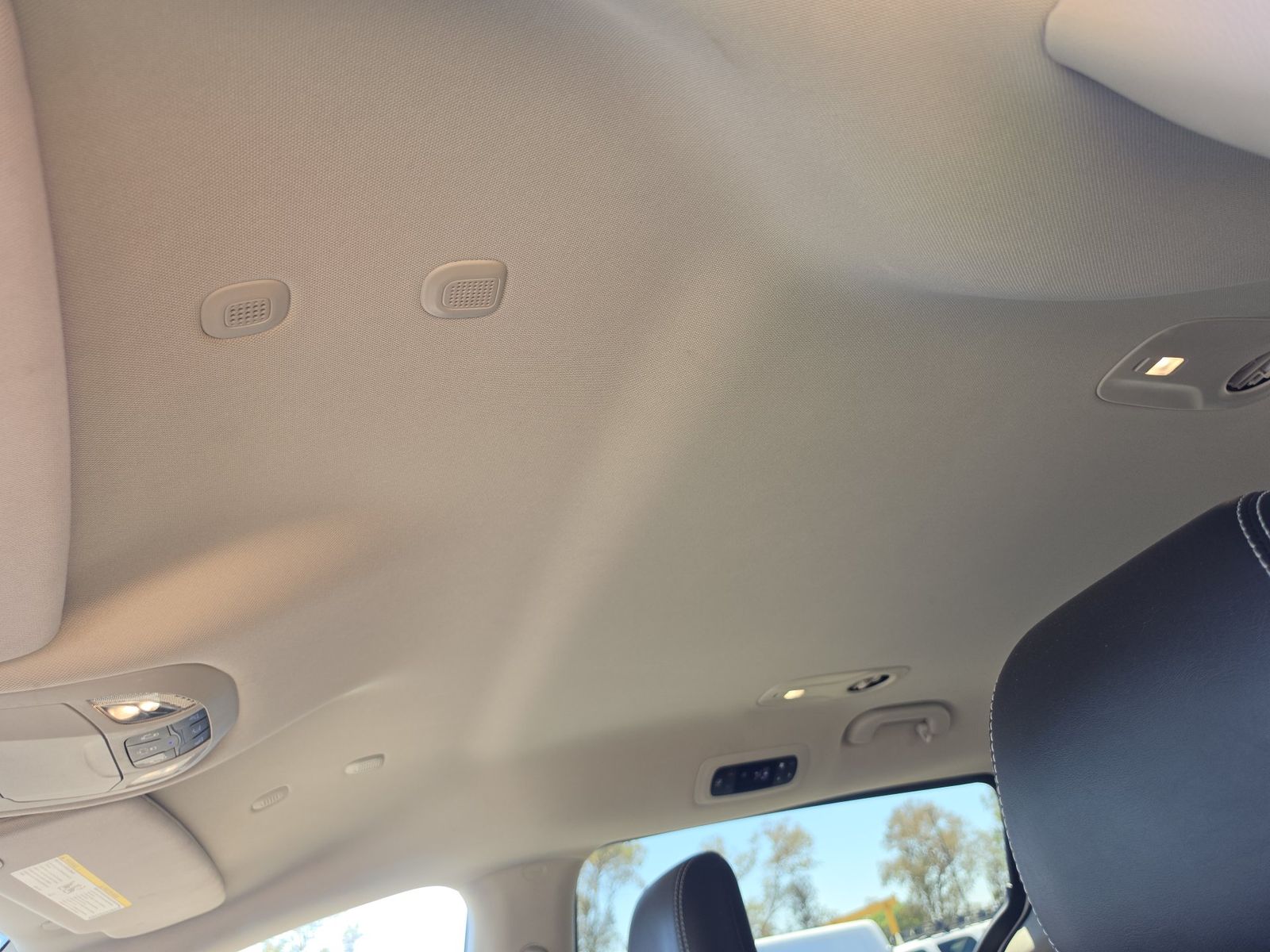 2024 Chrysler Pacifica Hybrid Select FWD