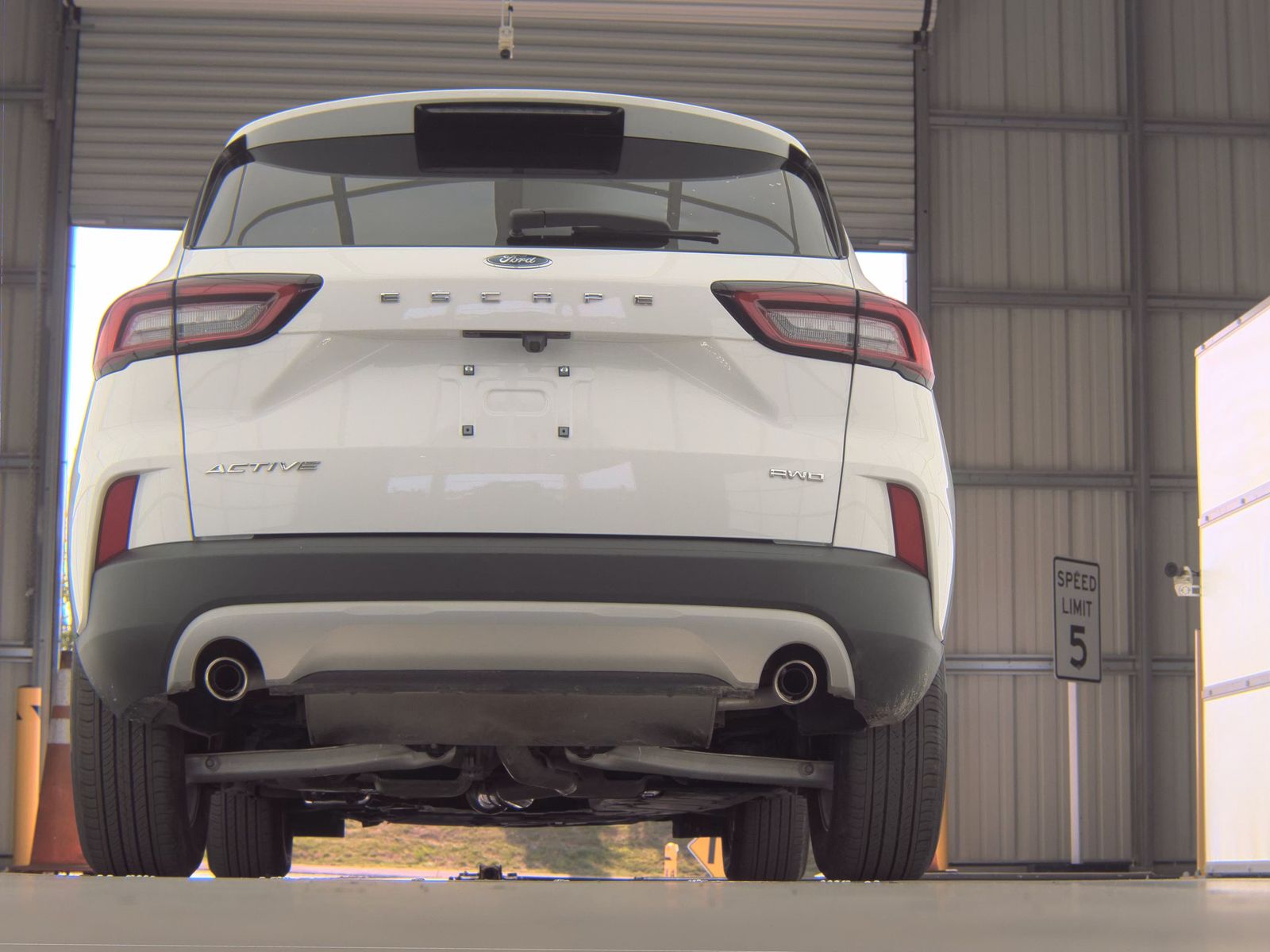FORD ESCAPE - 8