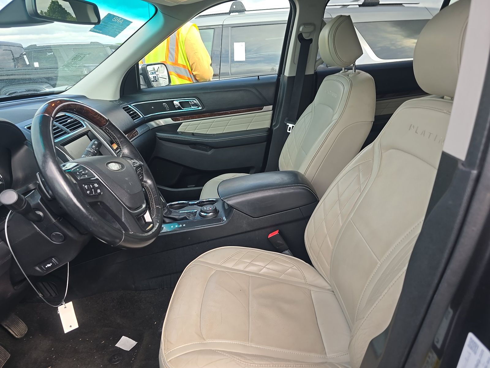 FORD EXPLORER - 8