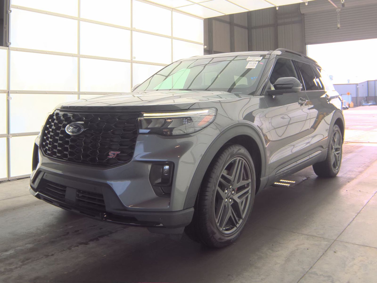 FORD EXPLORER - 1