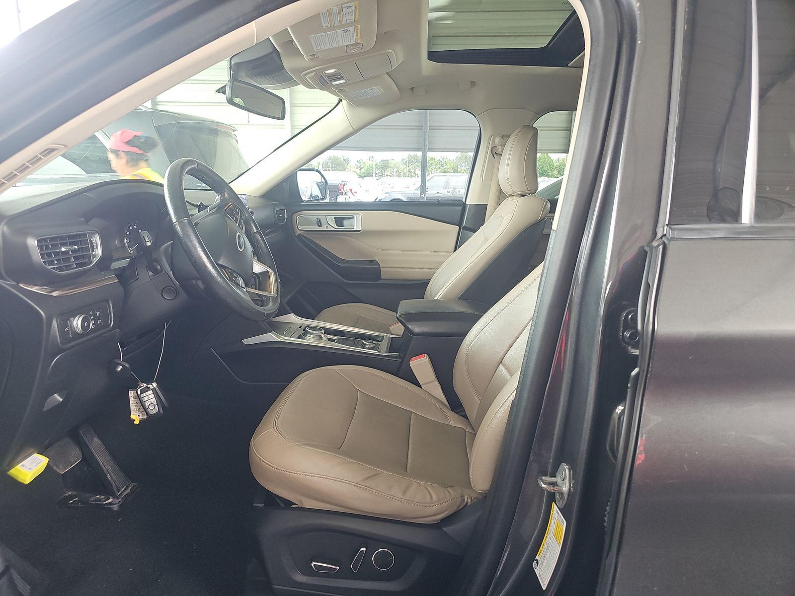 FORD EXPLORER - 8