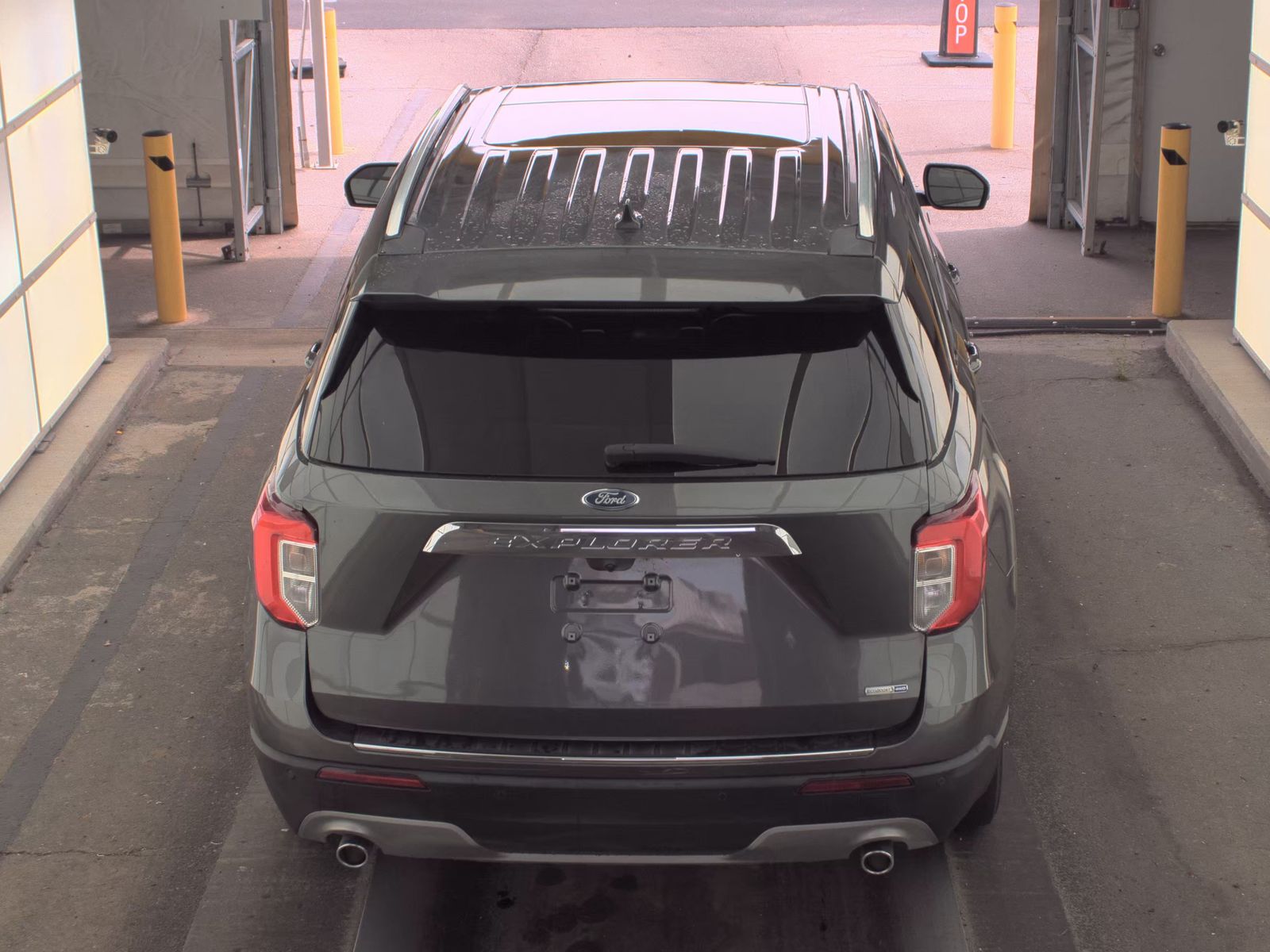 FORD EXPLORER - 6