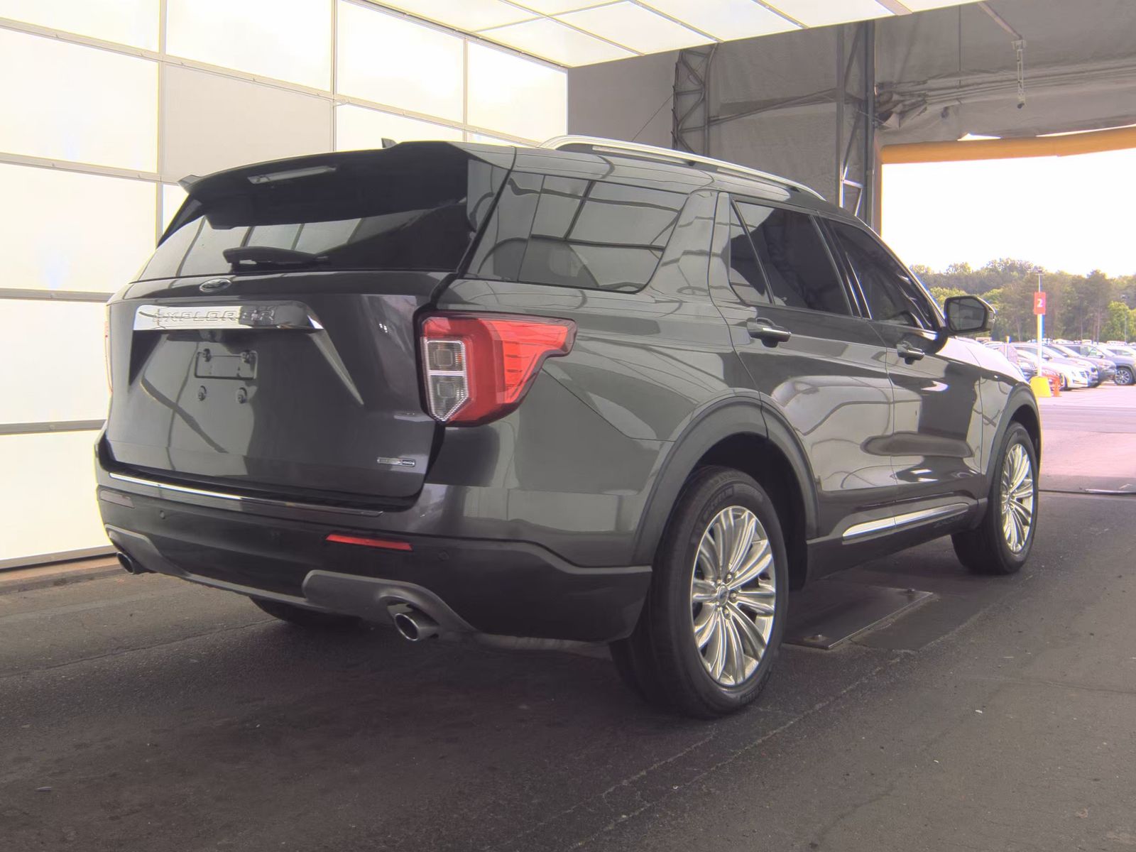 FORD EXPLORER - 5