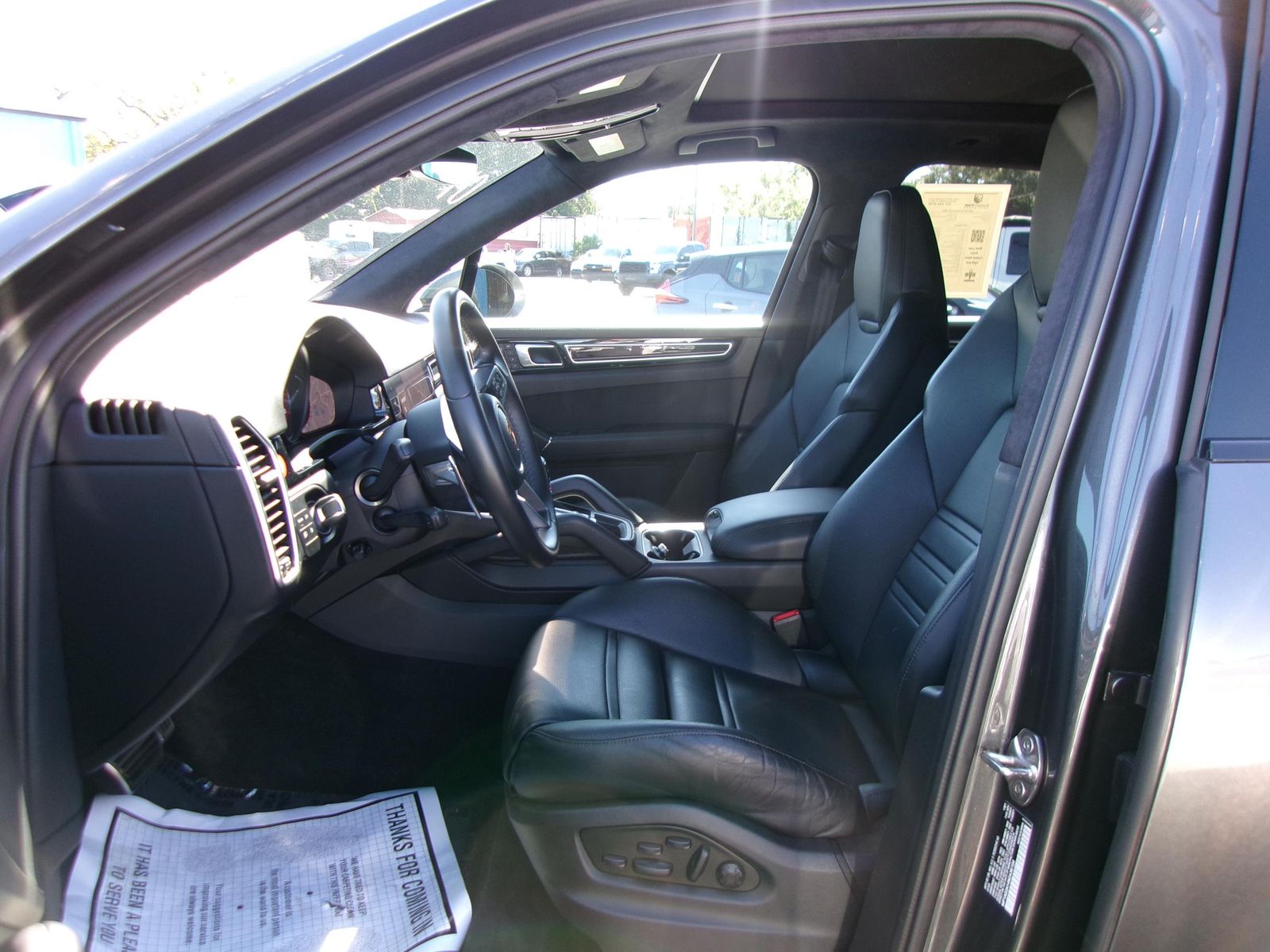 PORSCHE CAYENNE - 5