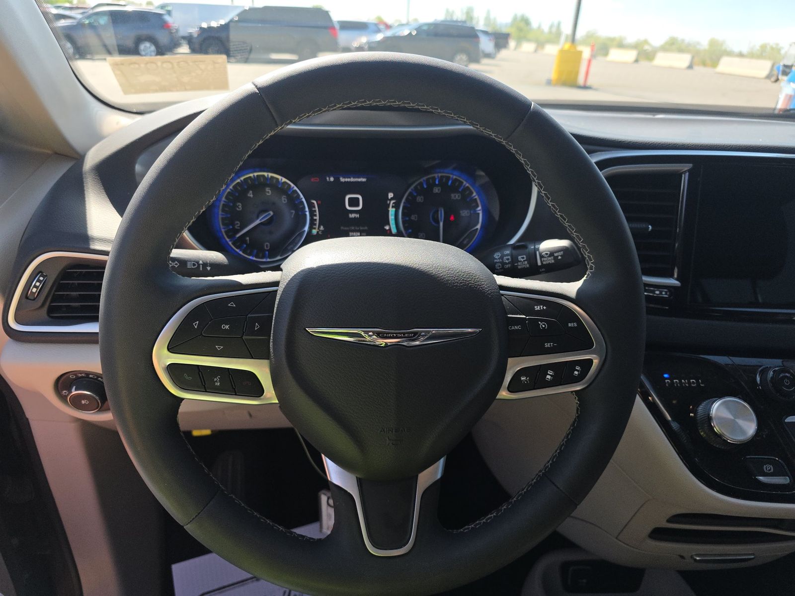 2023 Chrysler Pacifica Touring L FWD
