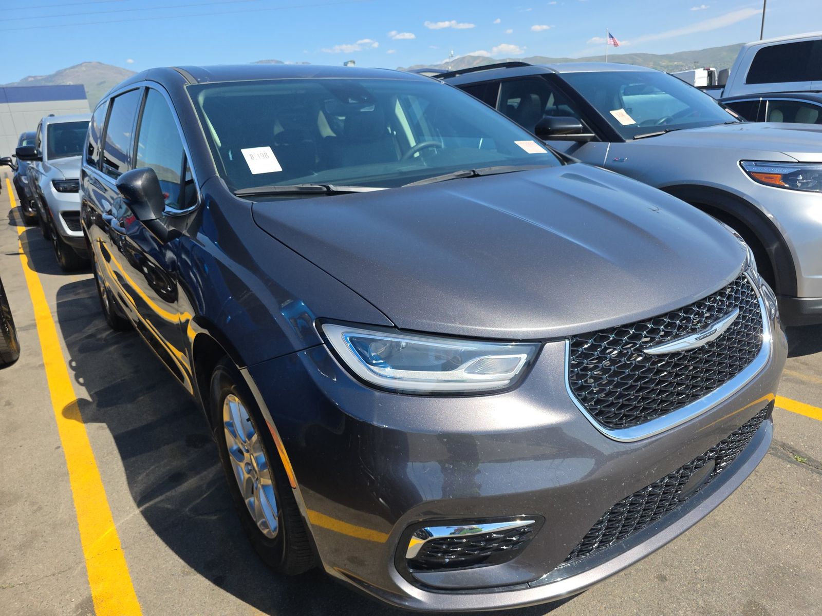 2023 Chrysler Pacifica Touring L FWD