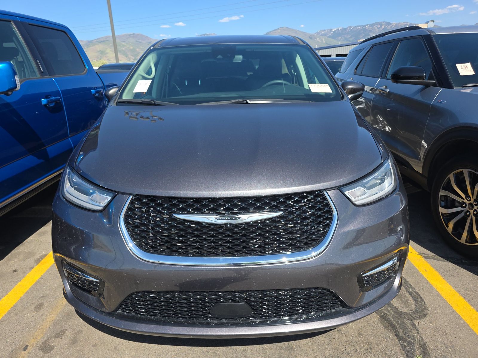 2023 Chrysler Pacifica Touring L FWD
