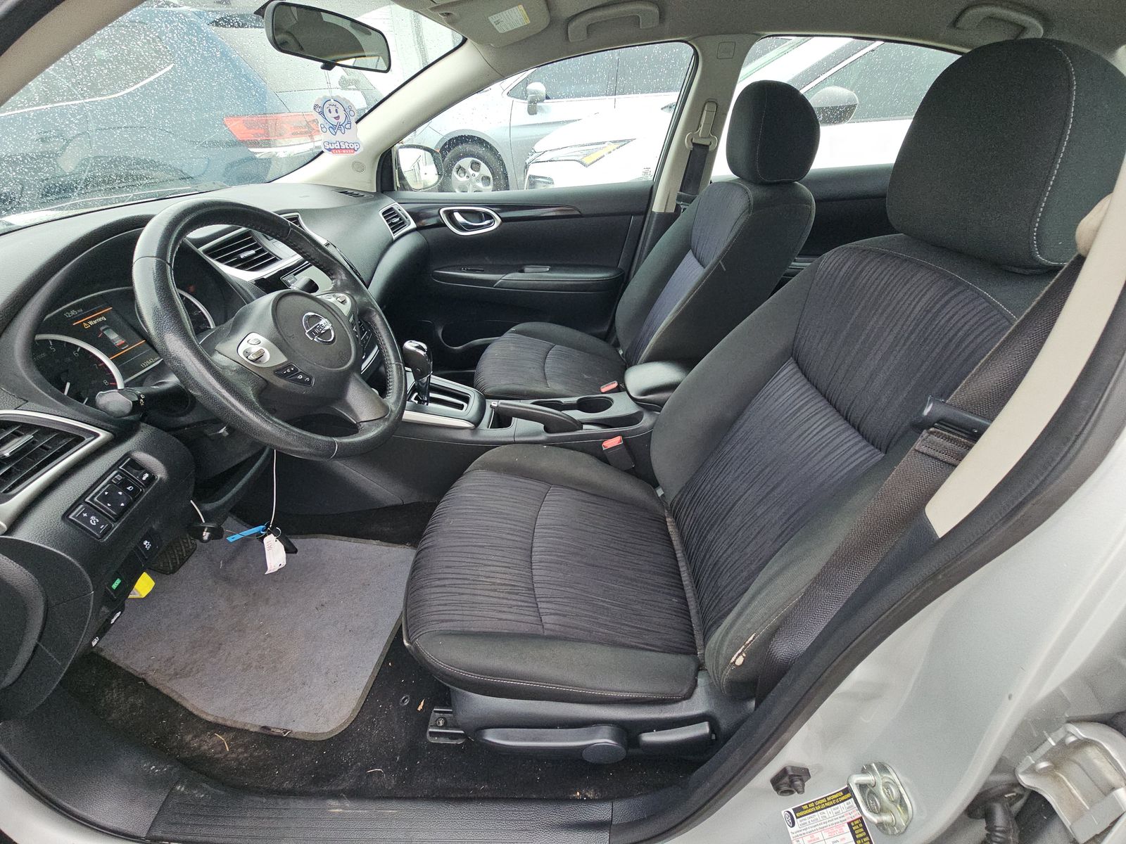 NISSAN SENTRA - 8
