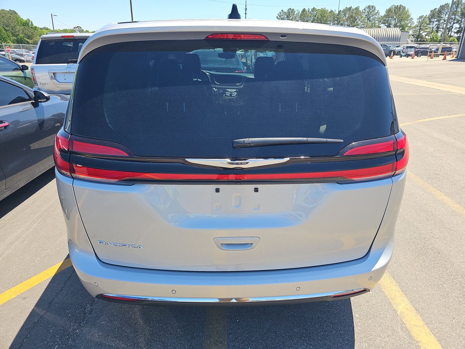 CHRYSLER PACIFICA - 6