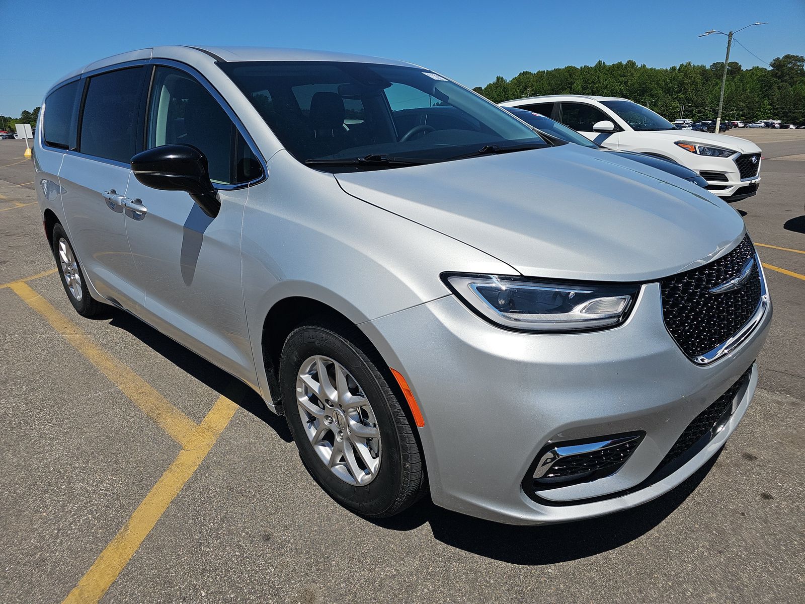 CHRYSLER PACIFICA - 4