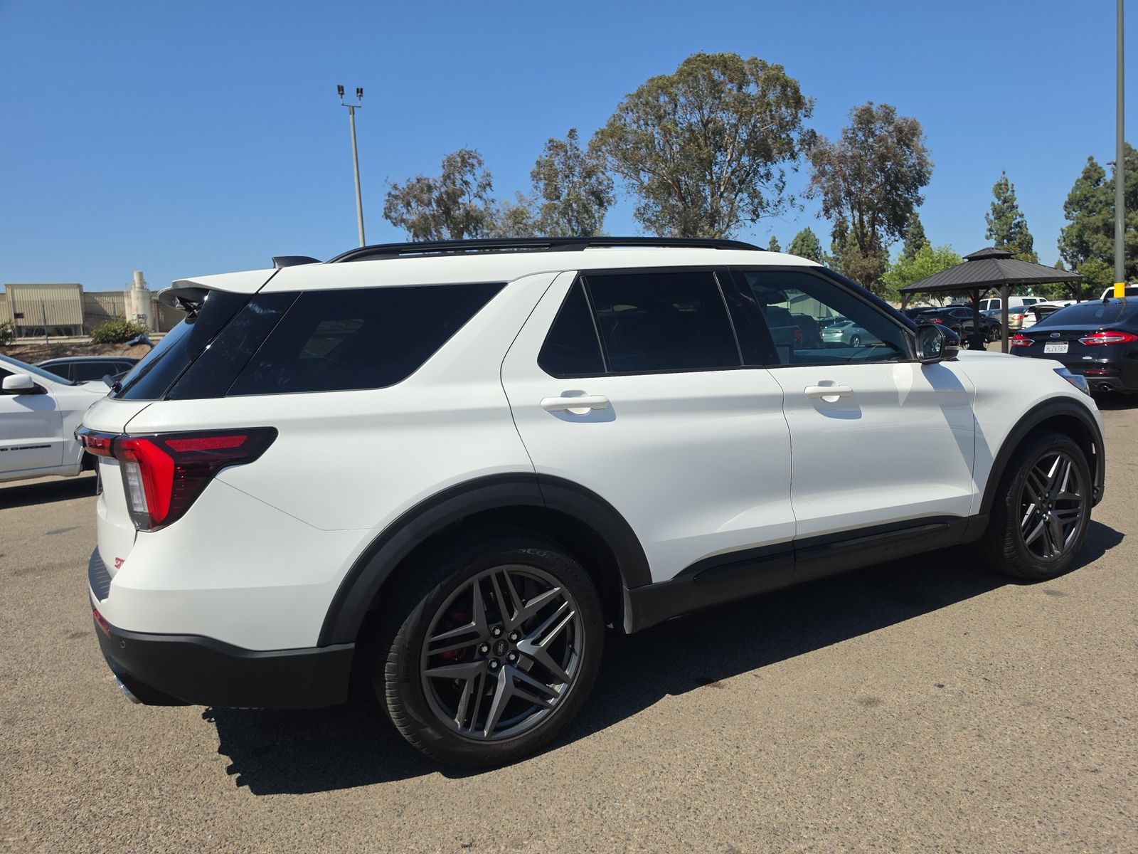 FORD EXPLORER - 5