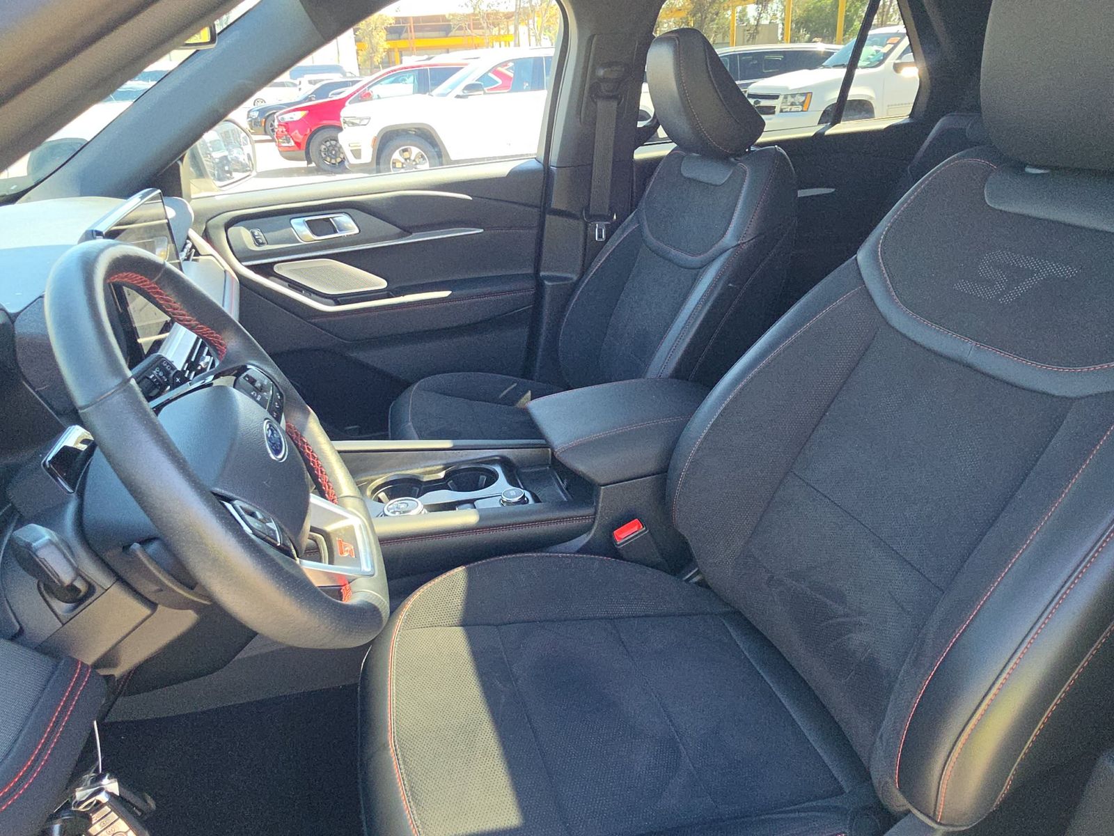 FORD EXPLORER - 8