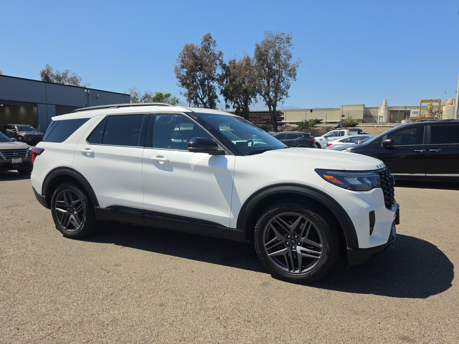 FORD EXPLORER - 4