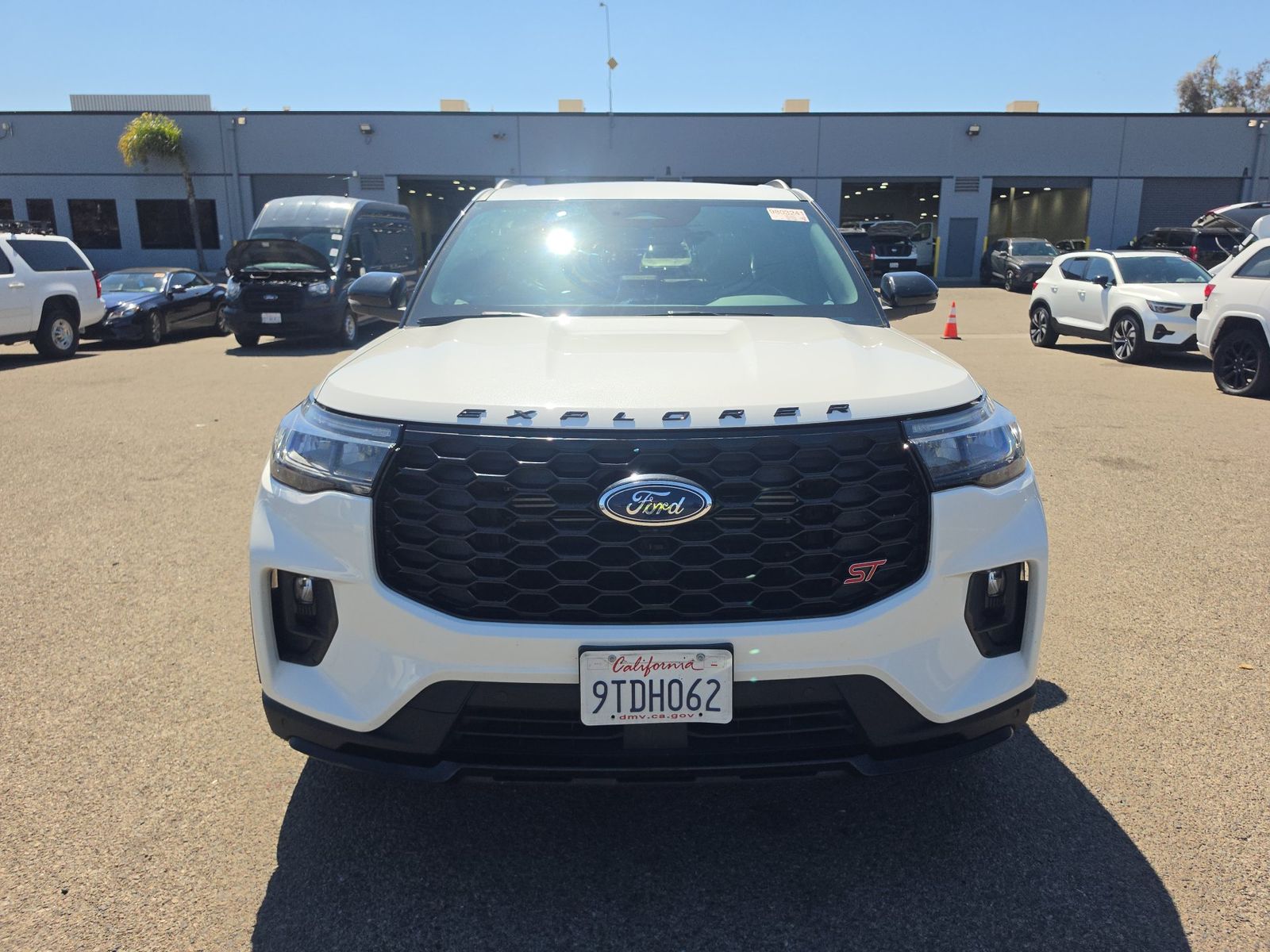 FORD EXPLORER - 3
