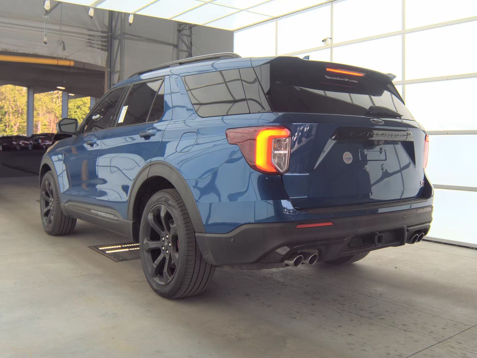 FORD EXPLORER - 9