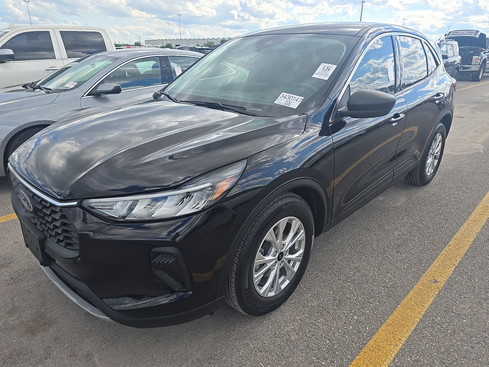 FORD ESCAPE - 1