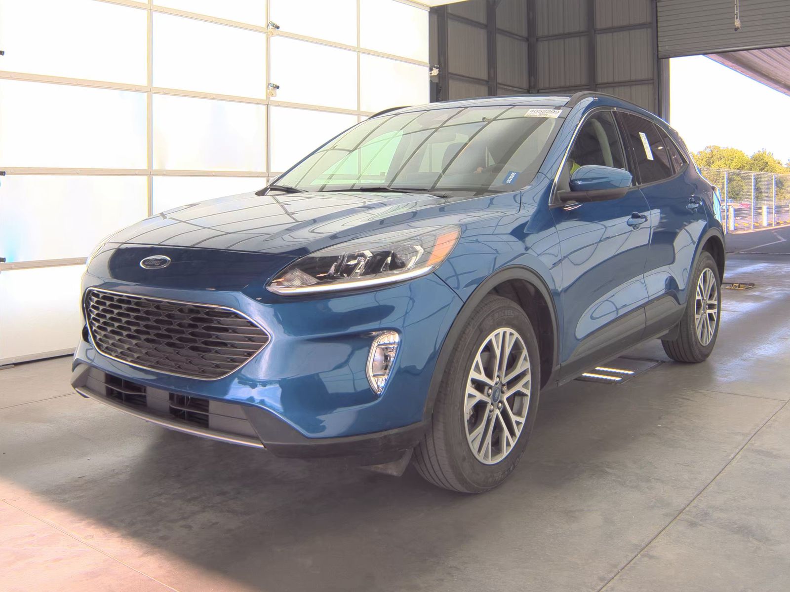 FORD ESCAPE - 1