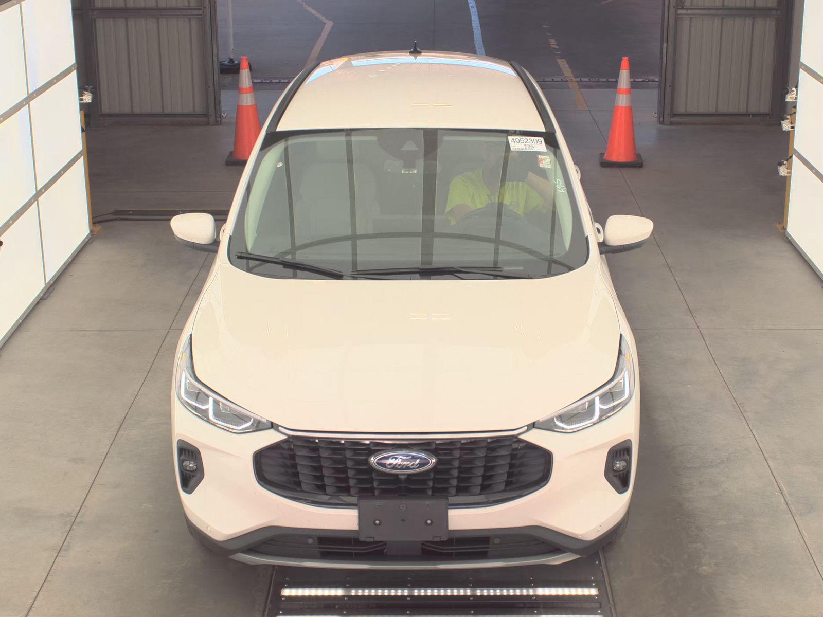 FORD ESCAPE - 3