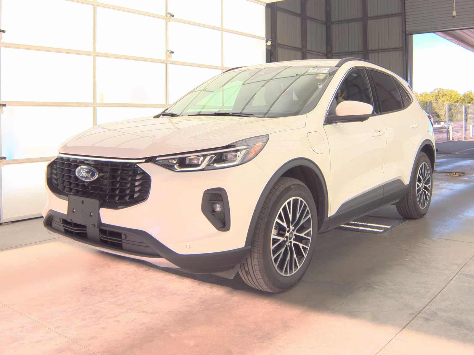 FORD ESCAPE - 1