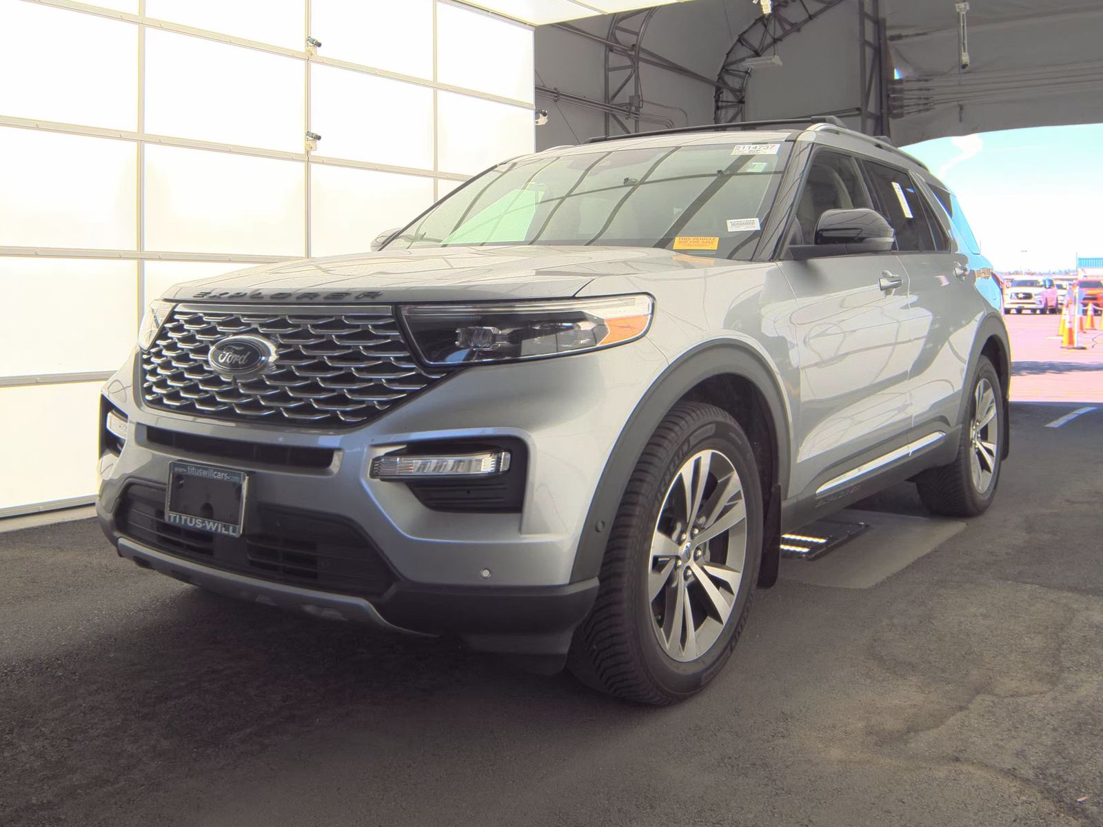 FORD EXPLORER - 1