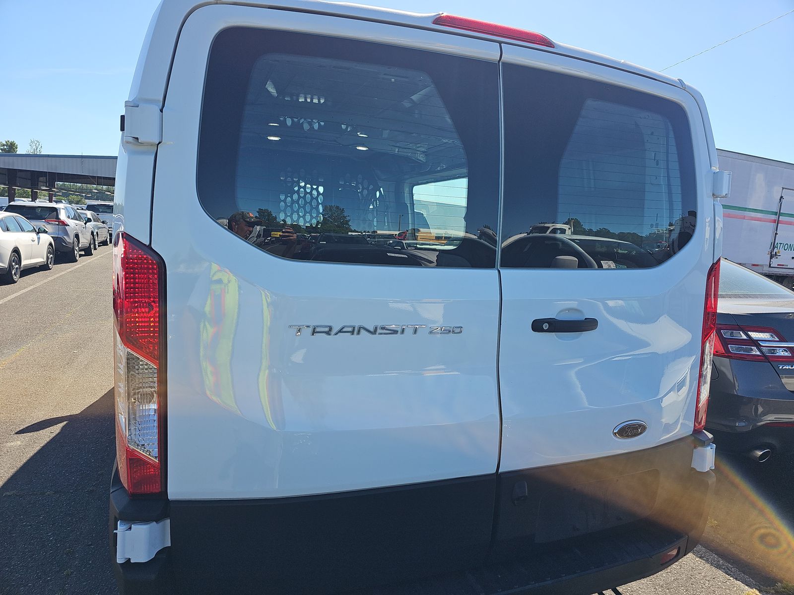 FORD TRANSIT 250 - 6