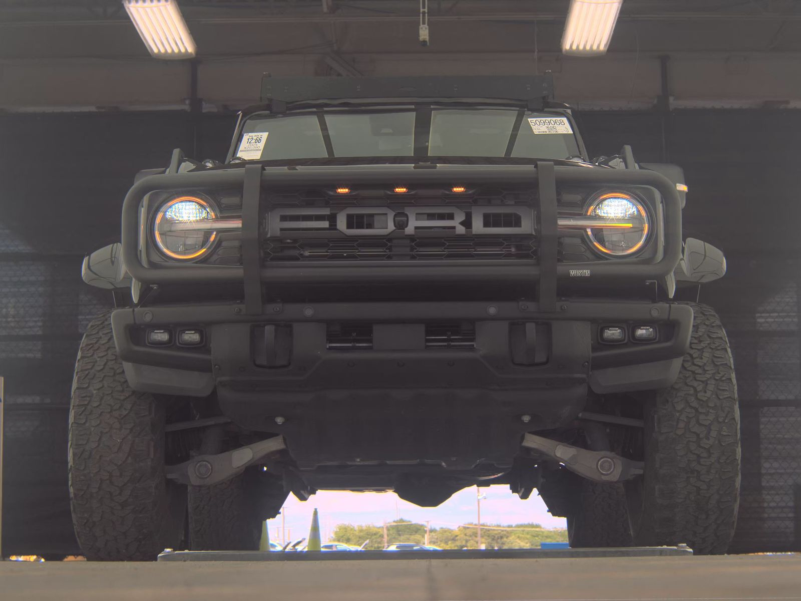FORD BRONCO - 4