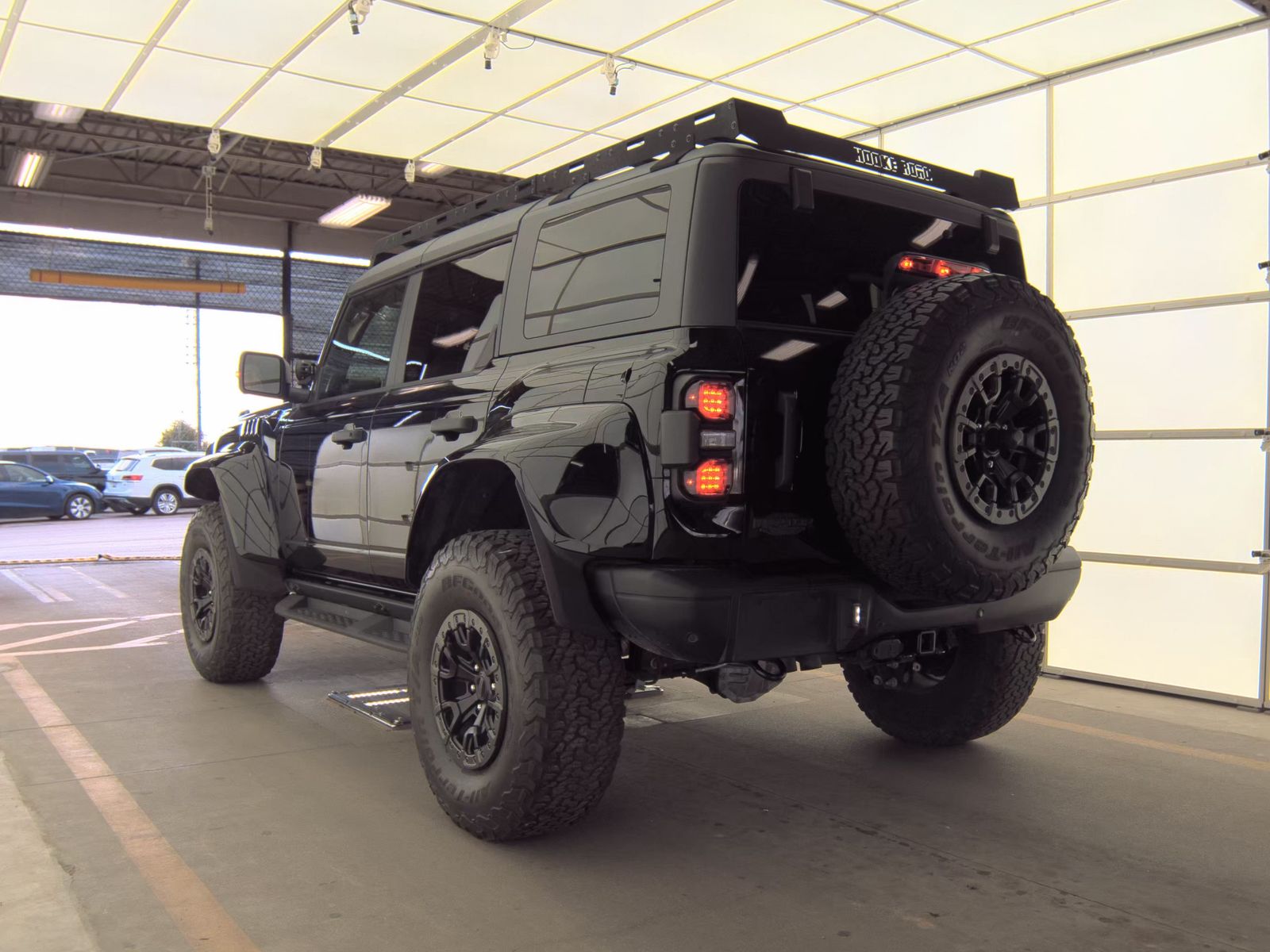 FORD BRONCO - 9