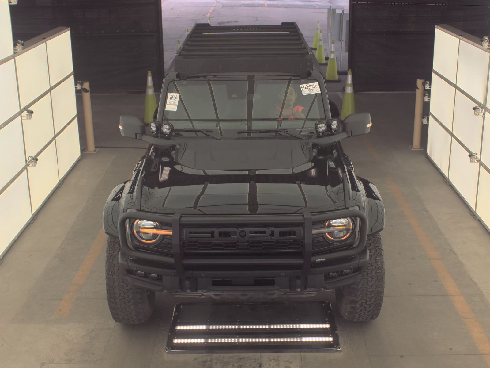 FORD BRONCO - 3