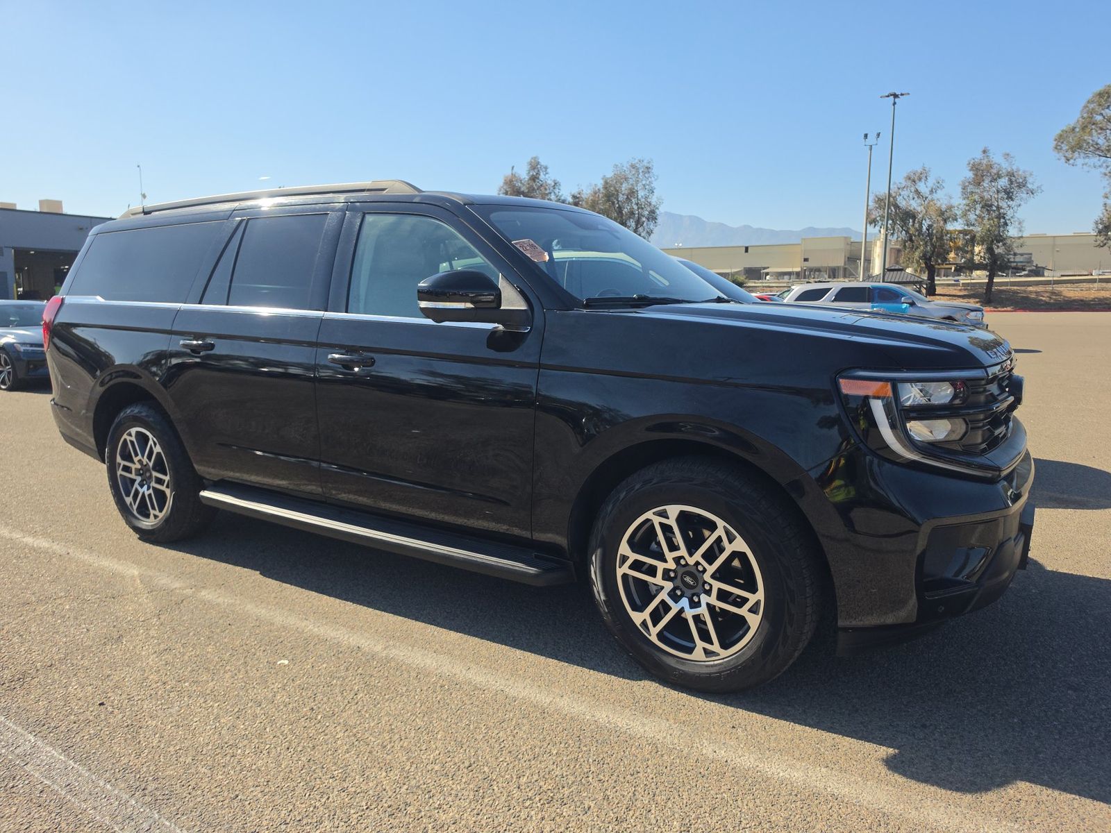 FORD EXPEDITION MAX - 4