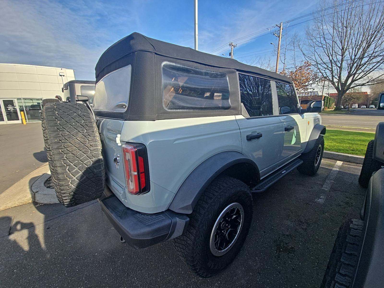 FORD BRONCO - 3