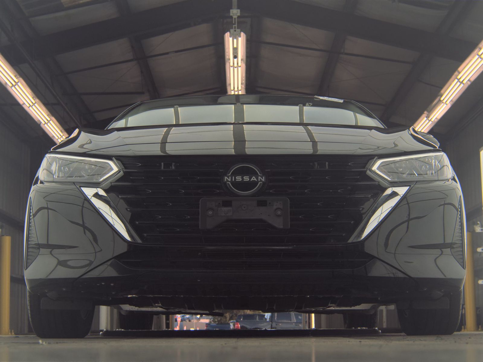 NISSAN SENTRA - 4