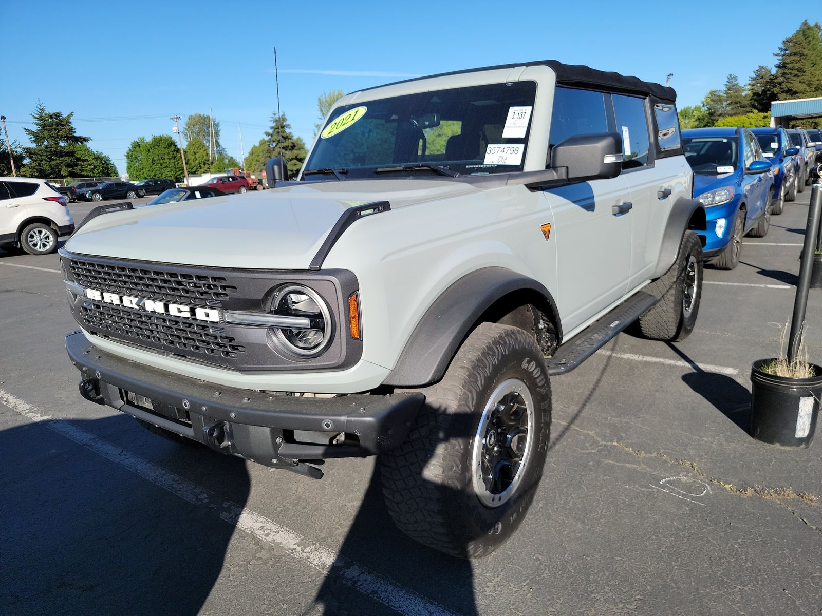 FORD BRONCO - 1