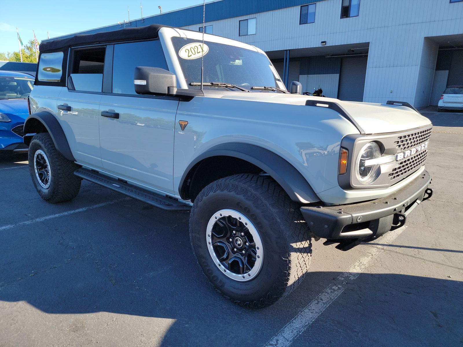 FORD BRONCO - 4