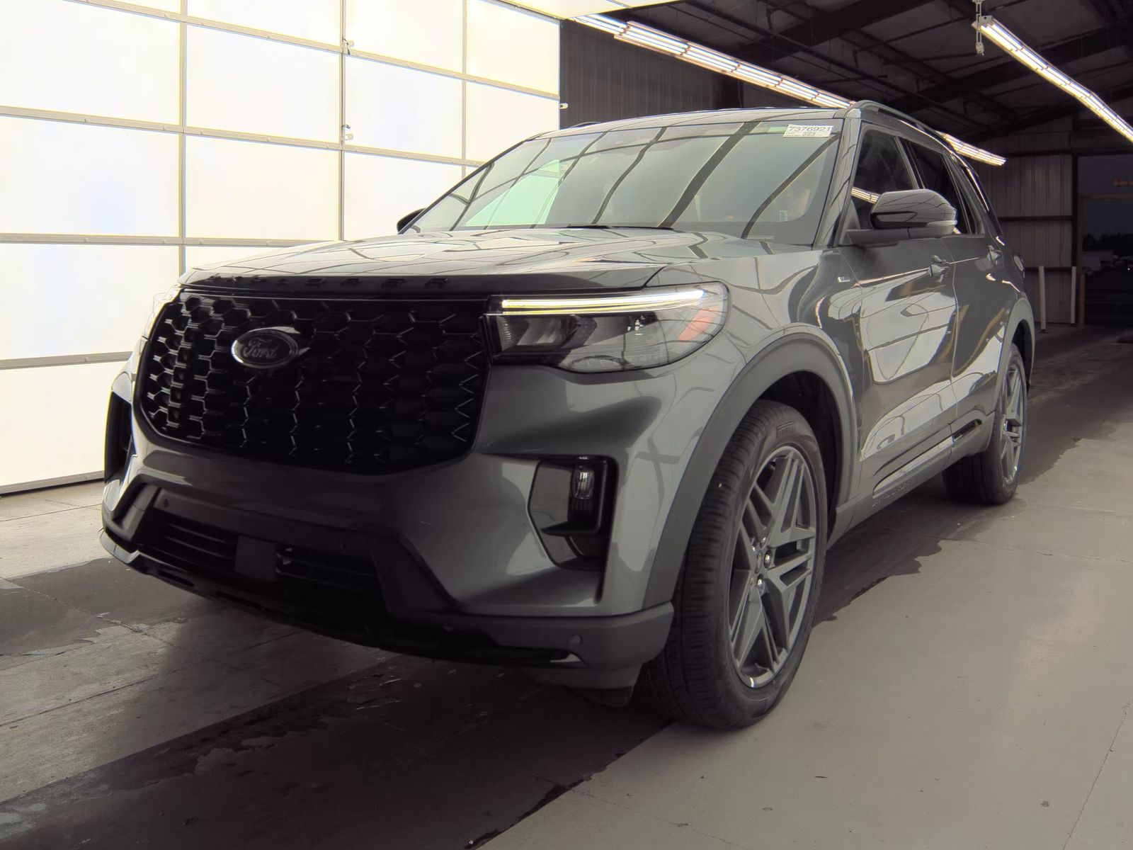 FORD EXPLORER - 1